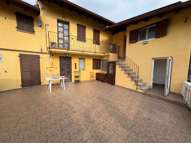 Bilocale con terrazzo